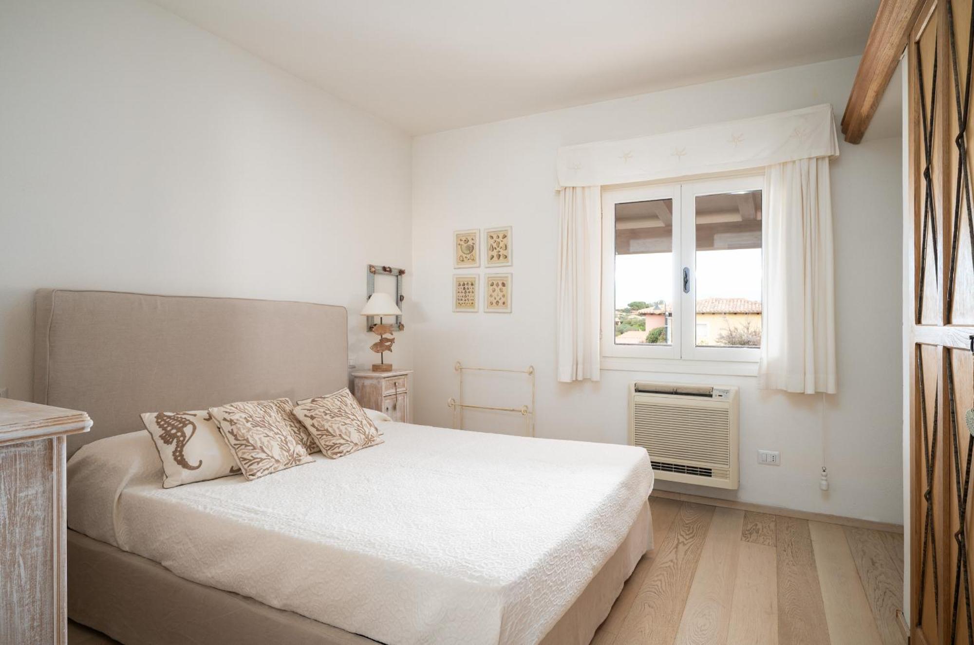 S'Abba Seafront Apartments - Your House In Sardinia Голфо Аранчи Екстериор снимка
