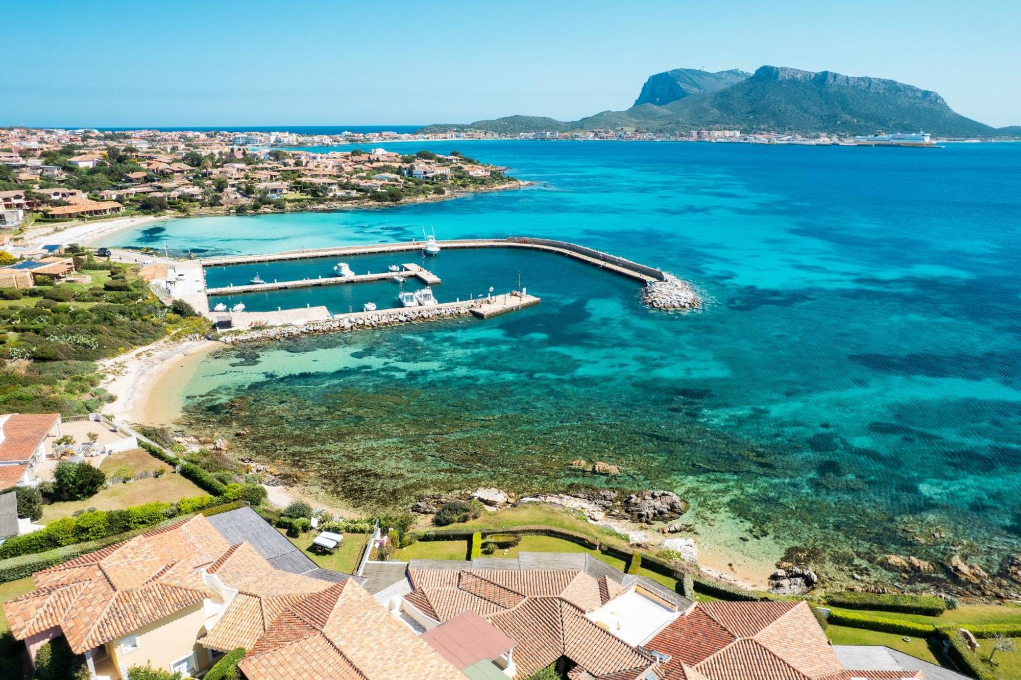 S'Abba Seafront Apartments - Your House In Sardinia Голфо Аранчи Екстериор снимка